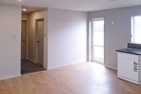 Photo of property in 57a Tiroroa Avenue, Te Atatu South, Auckland, 0610