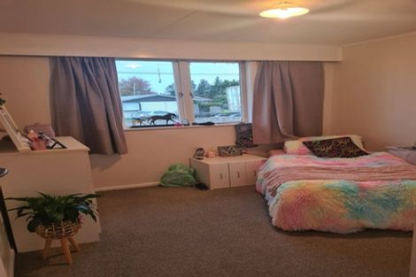 Photo of property in 16 Montgomery Street, Waipukurau, 4200