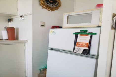 Photo of property in Churchill Flats, 213 The Terrace, Wellington Central, Wellington, 6011