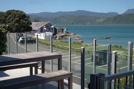 Photo of property in 217 Marine Parade, Seatoun, Wellington, 6022