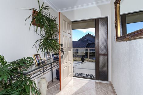 Photo of property in 6 Tremen Place, Pukekohe, 2120