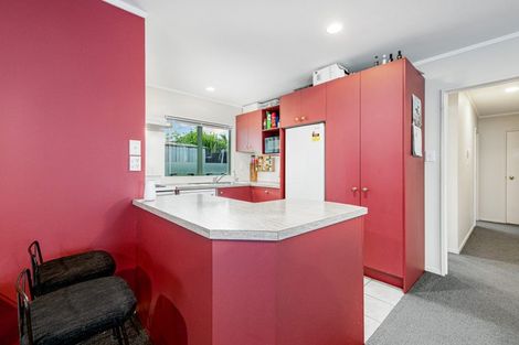 Photo of property in 7a Patrice Place, Massey, Auckland, 0614