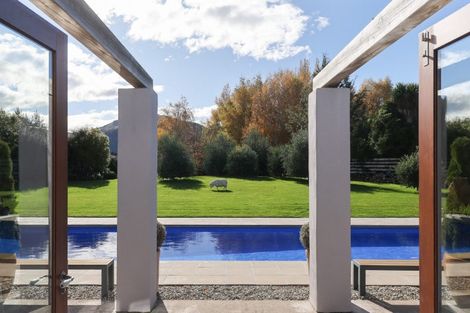 Photo of property in 20 Waimana Place, Wanaka, 9305