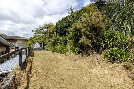 Photo of property in 46 Seaview Road, Marfell, New Plymouth, 4310