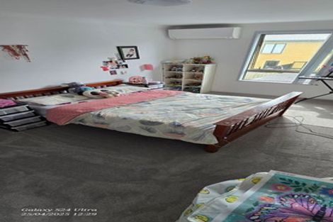 Photo of property in 20 Barnea Circle, Glen Eden, Auckland, 0602