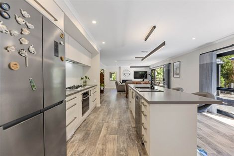 Photo of property in 68 Parawera Drive, Acacia Bay, Taupo, 3330