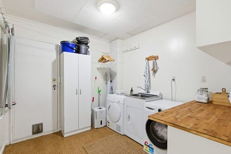 Photo of property in 12 Tensing Place, Khandallah, Wellington, 6035