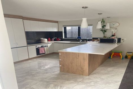 Photo of property in 49b Andrew Road, Howick, Auckland, 2010