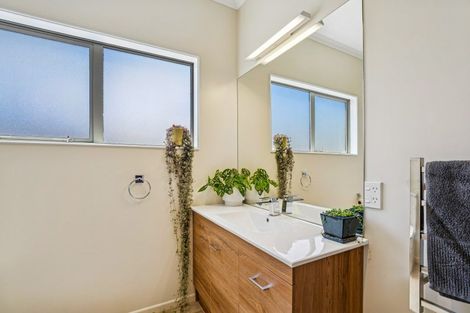 Photo of property in 51 Westreca Ridge Lane, Queensberry, Cromwell, 9383