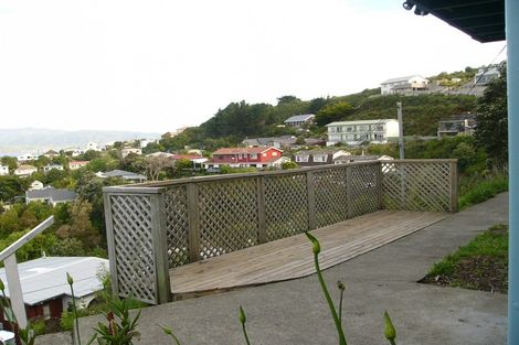 Photo of property in 1/3 Wye Street, Island Bay, Wellington, 6023