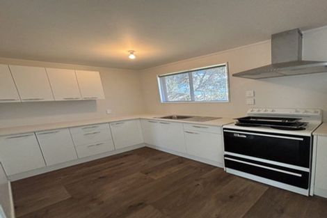 Photo of property in 2/9 Sparrow Place, Weymouth, Auckland, 2103