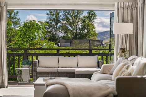 Photo of property in 71 Stratford Drive, Mount Pisa, Cromwell, 9383