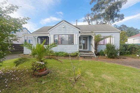Photo of property in 5 Luanda Drive, Ranui, Auckland, 0612