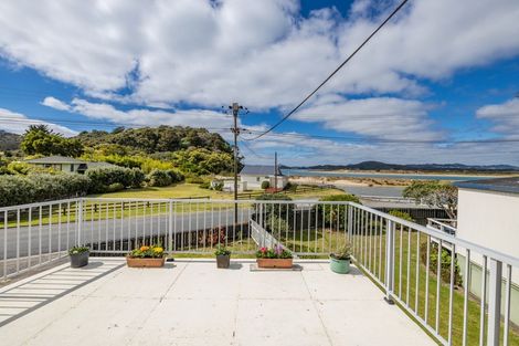 Photo of property in 35 Te Maika Road, Ngunguru, Whangarei, 0173