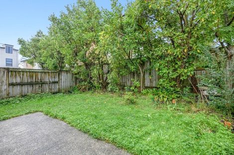 Photo of property in 12 Barnea Circle, Glen Eden, Auckland, 0602