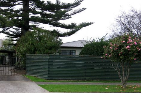 Photo of property in 6 Nottingham Avenue, Awapuni, Palmerston North, 4412