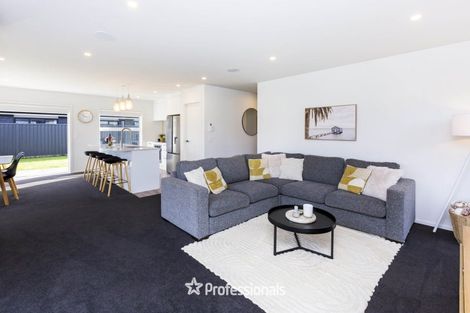 Photo of property in 12 Salisbury Crescent, Wallaceville, Upper Hutt, 5018