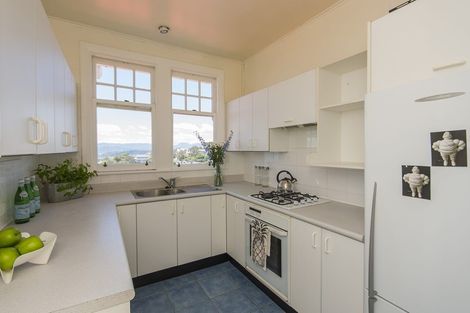 Photo of property in 9 Thorby Street, Northland, Wellington, 6012