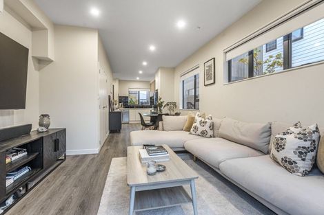 Photo of property in 21a Lumbarda Drive, Kumeu, 0810