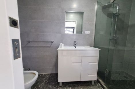 Photo of property in 2 Arnhem Place, Pukekohe, 2120