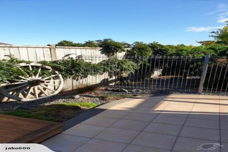 Photo of property in 16 Harris Place, Ngatea, 3503