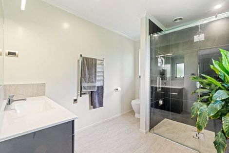 Photo of property in 33 Tesoro Way, Parahaki, Whangarei, 0112