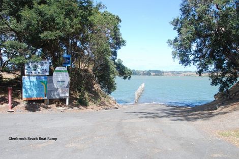 Photo of property in 4 Waimiri Road, Glenbrook, 2681