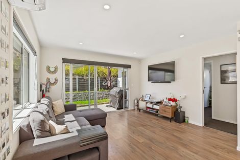 Photo of property in 48 Accolage Boulevard, Kumeu, 0810