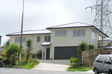 Photo of property in 5 Tellin Close, Massey, Auckland, 0614