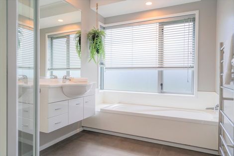 Photo of property in 126 Puka Crescent, Matarangi, Whitianga, 3592