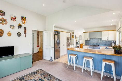 Photo of property in 194 Milne Drive, Paraparaumu, 5032