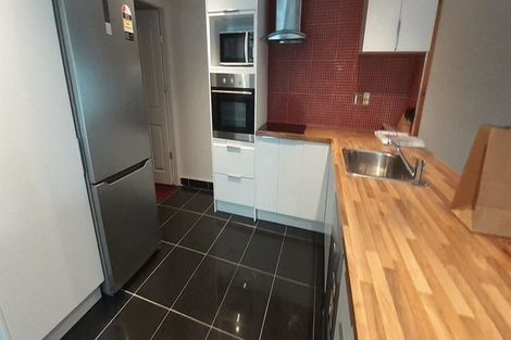 Photo of property in 216 Oriental Parade, Oriental Bay, Wellington, 6011