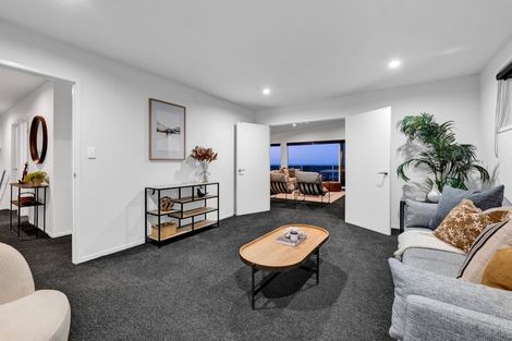 Photo of property in 14 Shearer Drive, Oakura, 4314