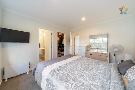 Photo of property in 139a Wainuiomata Road, Wainuiomata, Lower Hutt, 5014