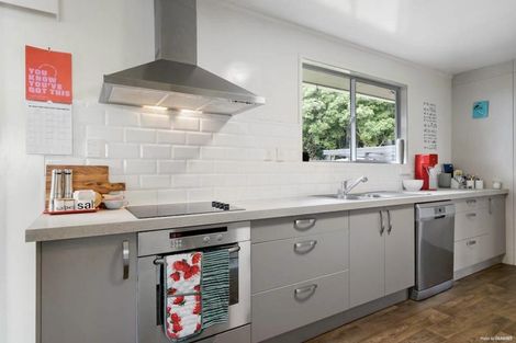 Photo of property in 14 Opal Avenue, Pakuranga, Auckland, 2010