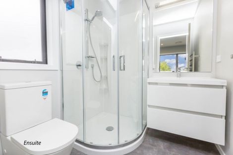 Photo of property in 22 Filmer Crescent, Wallaceville, Upper Hutt, 5018