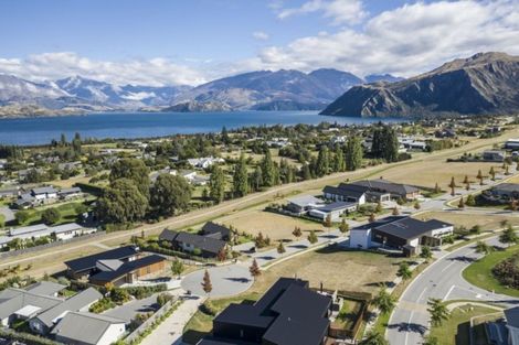 Photo of property in 23 Greenbelt Place, Wanaka, 9305