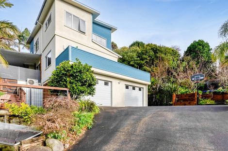 Photo of property in 10 Caledonia Place, Highlands Park, New Plymouth, 4312