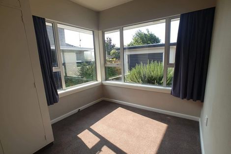 Photo of property in 37 Acacia Avenue, Upper Riccarton, Christchurch, 8041