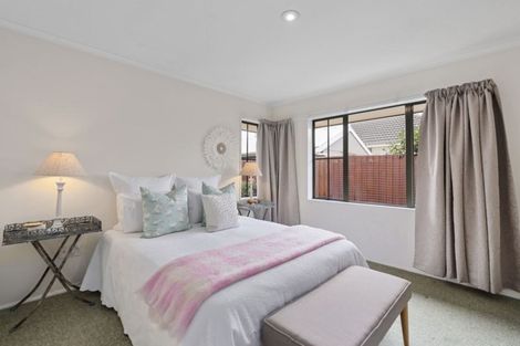 Photo of property in 4/156 Blighs Road, Strowan, Christchurch, 8052