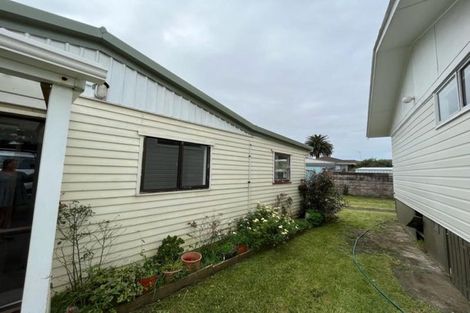 Photo of property in 36 Mckinstry Avenue, Mangere East, Auckland, 2024