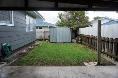 Photo of property in 2/434 Gloucester Street, Taradale, Napier, 4112