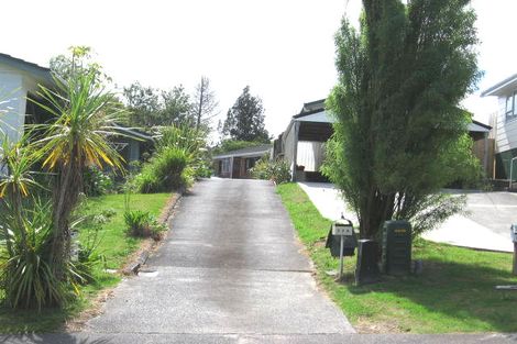 Photo of property in 2/33 Simon Ellice Drive, Bayview, Auckland, 0629