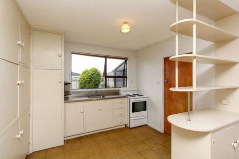 Photo of property in 2/458 Saint Aubyn, Moturoa, New Plymouth, 4310