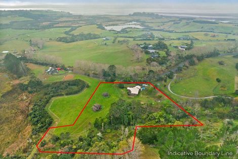 Photo of property in 1175 South Head Road, South Head, Helensville, 0874
