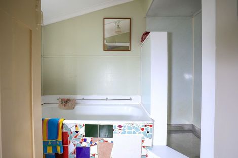 Photo of property in 5 Cross Street, Taumarunui, 3920