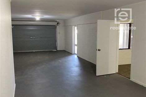 Photo of property in 68 Gossamer Drive, Pakuranga Heights, Auckland, 2010