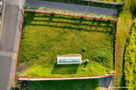 Photo of property in 15 Seagrass Place, Otaki Beach, Otaki, 5512