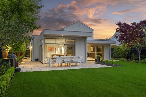 Photo of property in 35 Waiwetu Street, Fendalton, Christchurch, 8052