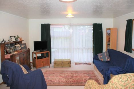 Photo of property in 10 Forbes Street, Westport, 7825